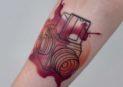 tatuaje camara | tatuaje acuarela | tatuajes para fotógrafos