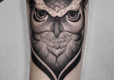 buho tatuaje | tatuajes blanco y negro