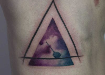 tatuajes acuarela | triangulo | Cornelius tattoo Madrid