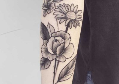 tatuaje flores | tatuajes blanco y negro | tattoo