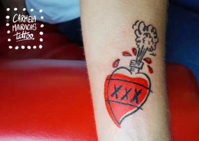 Tatuaje corazon poison | tatuajes originales | tatuajes divertidos | tattoo