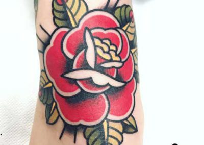 rosas tatuajes | tatuajes old school | tattoo madrid