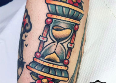 tatuajes originales | tatuaje reloj de arena | Cornelius