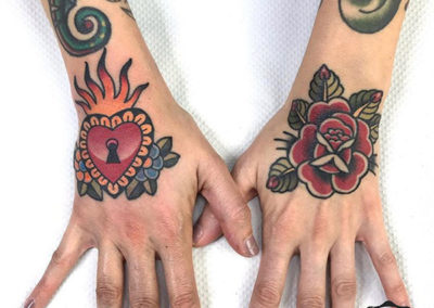 tatuajes mujer | rosas tatuaje | tatuajes en madrid