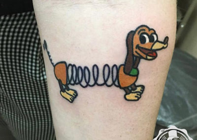 tatuaje perro Toy Story: tatuajes pequeños, tatuajes divertidos