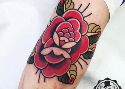 rosas tatuajes | el bueno | estudio de tatuajes madrid