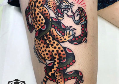 tatuajes old school: tigre vs serpiente