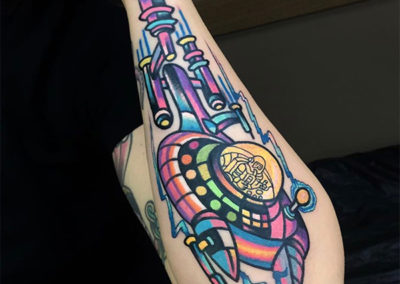 tatuaje nave espacial | tatuajes a color