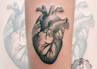 tatuaje de corazón | dotwork tattoo madrid