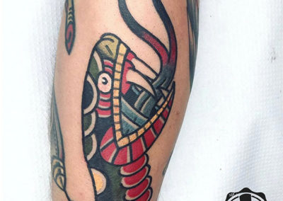 tatuajes oldschool | serpiente de colores