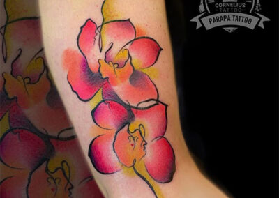 tatuajes mujer de flores