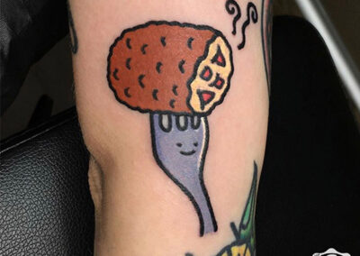 cartoon tattoo de una croqueta