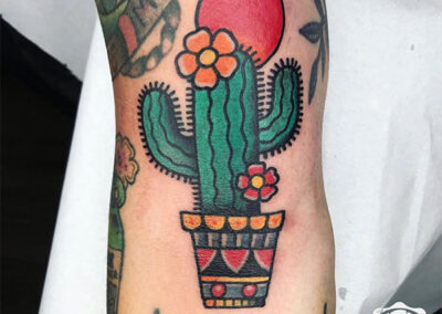 tatuajes old school de cactus