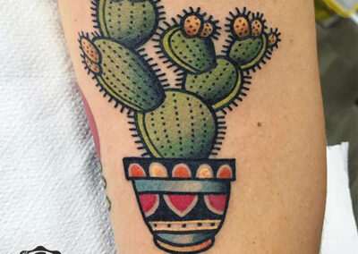 tatuajes old school de un cactus