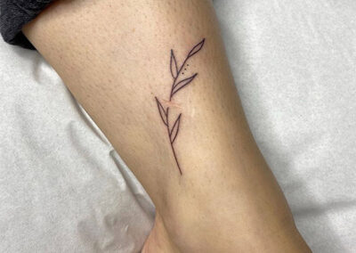 tatuajes finos | tatuajes pequeños mujer