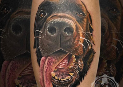 tatuajes en la pierna perro