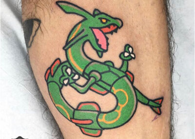 cartoon tattoo de un dragón