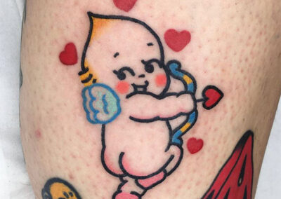 cartoon tattoo de un angelito bebé