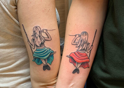 Ideas de tatuajes para parejas columpio