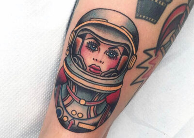 tatuajes old school de astronauta