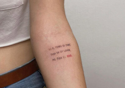 tatuajes de frases en el antebrazo