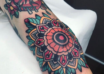 tatuajes Old school mandala