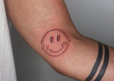 Tatuajes para el brazo de un smile