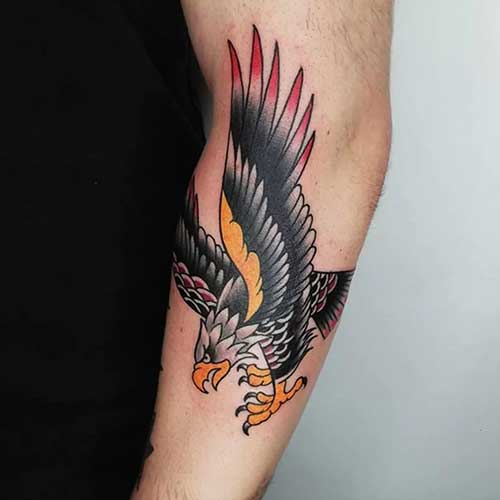 Tatuaje de águila en el brazo | tatuajes para hombres en el brazo | Cornelius Tattoo